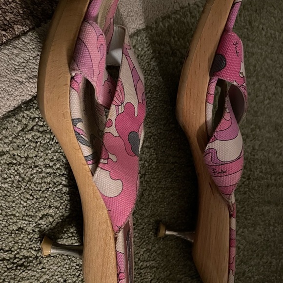 Clogs - Picture 3 of 3